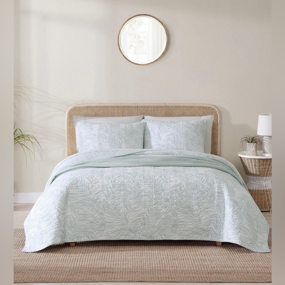 Tommy Bahama 100% Cotton Reversible Quilt Set